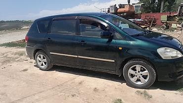 Продажа авто: Toyota Ipsum: 2001 г., 0.2 л, Механика, Дизель, Минивэн — 2