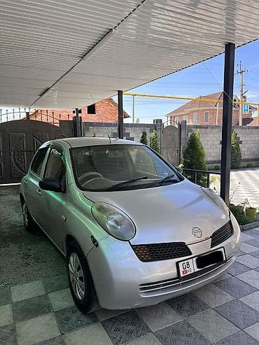 forester 2018: Nissan March: 2004 г., 1.3 л, Автомат, Бензин, Хэтчбэк — 3