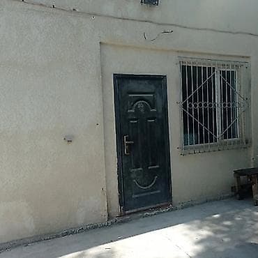 Недвижимость: Пишпек Сдается помещение под склад и офис Площадь: 130м² Территория — 2