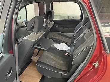 devo matiz: Renault Megane: 2003 г., 2 л, Механика, Бензин, Лифтбек — 6