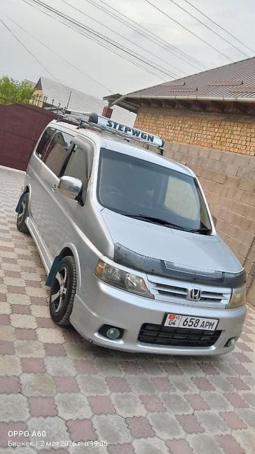 Honda Stepwgn: 2003 г., Минивэн