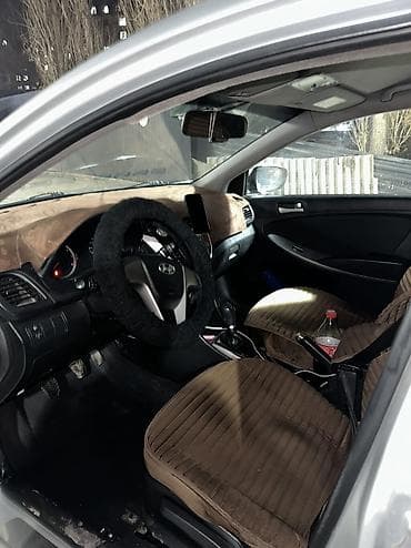 Транспорт: Hyundai Solaris: 2017 г., 1.6 л, Механика, Бензин, Седан — 6