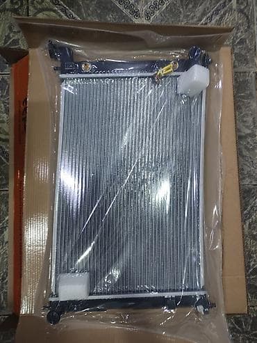 wish: Toyota WISH (ZZE) 2002 до 2009 радиатор охлаждения (EEP) хорошего — 1