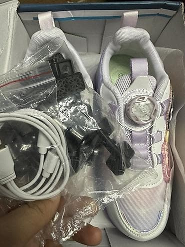 Детская обувь: Детские кроссовки со светящейся подошвой и USB‑зарядкой - — 2
