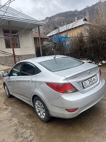 кия рия: Hyundai Solaris: 2011 г., 1.6 л, Механика, Бензин, Седан — 3