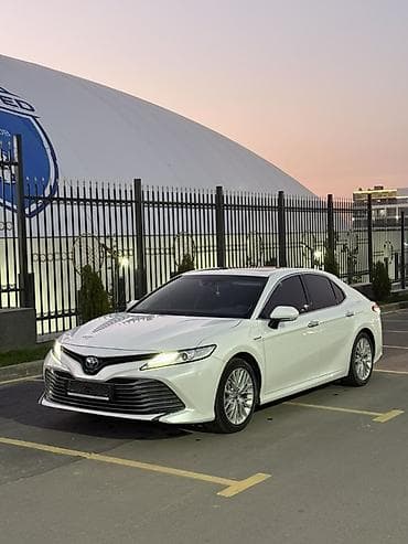 rav4 1996: Toyota Camry: 2018 г., Автомат, Гибрид, Седан — 3