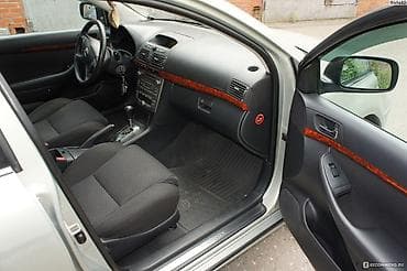 тук сокулук: Toyota Avensis: 2004 г., 2 л, Автомат, Бензин, Седан — 4