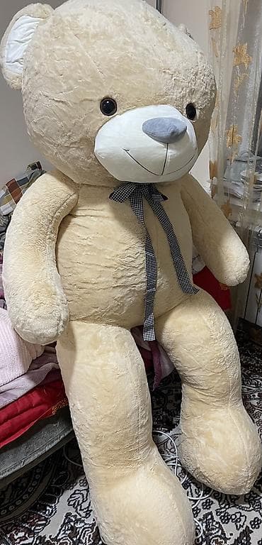 резиновый ослик: Продается плющевая мишка рост примерно 1.60-1.63 Очень большой,для — 1