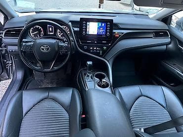 Toyota Camry: 2021 г., 2.5 л, Автомат, Бензин, Седан — 10