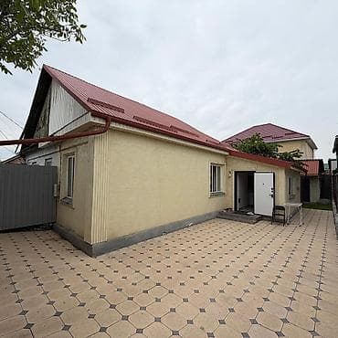 Үйлөр: 💎СРОЧНО ПРОДАЕТСЯ ПОЛДОМА 🏢Комнат: 2 📍Район: Октябрьский район — 9