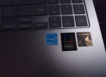 борт компьютер: Ноутбук, Samsung, 16 ГБ ОЗУ, Snapdragon X Elite, 16 ", Новый, Для несложных задач, память SSD — 5