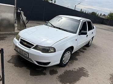 Daewoo Nexia: 2010 г., 1.5 л, Механика, Бензин, Седан