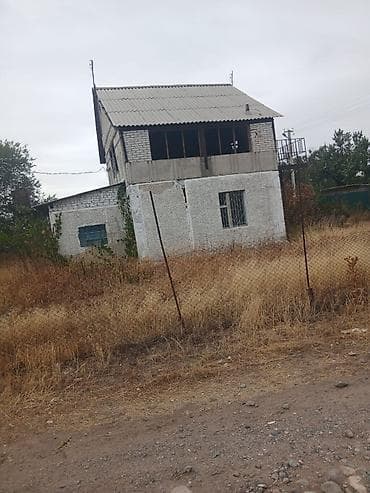 участок дачи: Продаётся загородный дом с участком. - Отдельно стоящий 2-этажный дом — 4