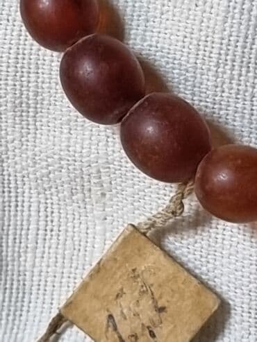 бонбоньерки из сухофруктов: Янтарные БУСЫ КАЛИНИНГРАД СССР БОЛЬШИЕ длинные Цена - 22 000 сом — 10