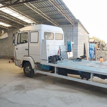 домкрат гидравлический для вытяжки авто: Эвакуатор, Mercedes-Benz, 1996 г., Ломаная — 3