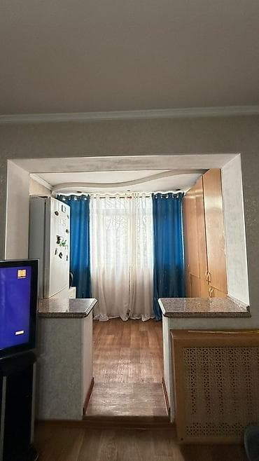 Батирлерди ижарага берүү: 3 бөлмө, 58 м², 104-серия, 3 кабат, Косметикалык ремонт — 3