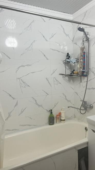 4 комнаты, 80 м², 106 серия, 6 этаж, Косметический ремонт — 4