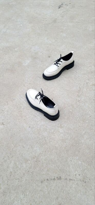 Лоферы, 39, Angelina Voloshina, Новый, цвет - Белый, Самовывоз