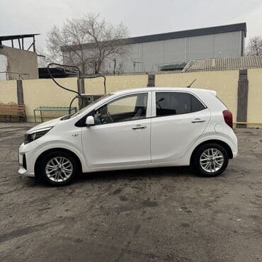 низкопрофильные шины: Kia : 2021 г., 1 л, Автомат, Бензиновая, Хэтчбэк — 5