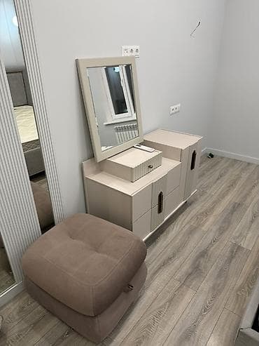sofa bed: Спальный гарнитур в современном стиле в связи с переездом продаю — 3