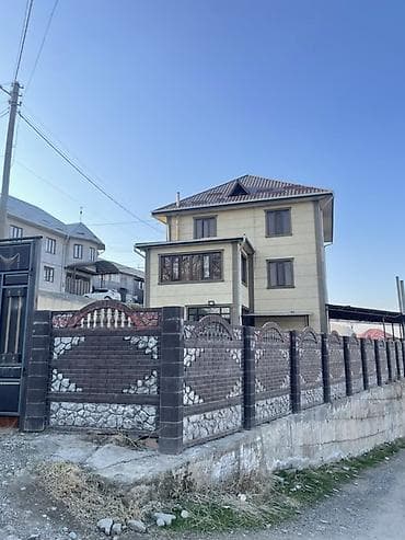 🏠шаардан сонун жери Фрунзенский районунан 3 этаж жер уй сатылат 3.5 at lalafo.kg 🏠шаардан сонун жери Фрунзенский районунан 3 этаж жер уй сатылат 3.5