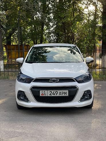 логан 2: Chevrolet Spark: 2016 г., 1 л, Автомат, Бензин, Хэтчбэк — 2