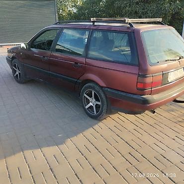 jetta vs5: Volkswagen Passat Variant: 1993 г., Механика, Универсал — 3