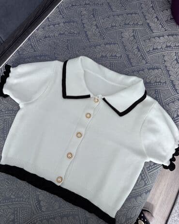 туника вязаная: Трикотажный укороченный кардиган-поло с коротким рукавом Размер — 2