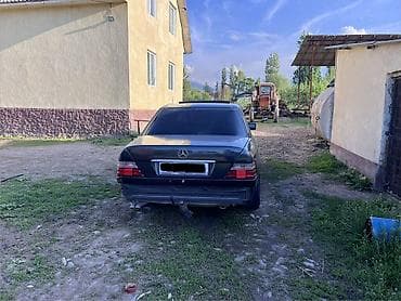 Транспорт: Mercedes-Benz W124: 1994 г., 2 л, Механика, Бензин, Седан — 3