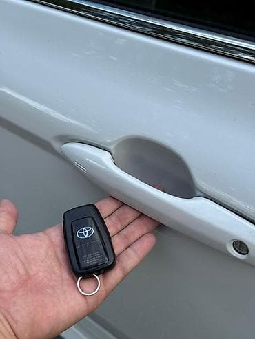 kamry 30: Toyota Camry: 2021 г., Гибрид, Седан — 6