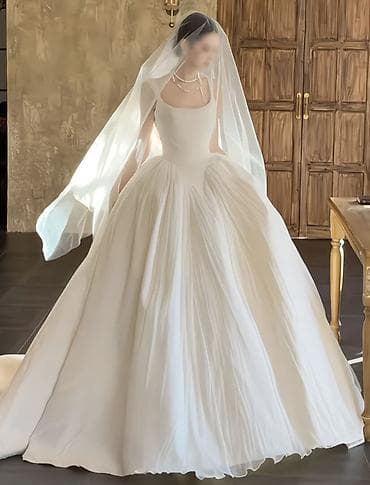 Жеке буюмдар: Үлпөт көйнөгү, Berta Bridal, S, Аркасы ачык, Барпайган, Кытай, Жаңы — 3