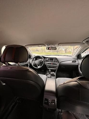 Транспорт: Hyundai Sonata: 2019 г., 2 л, Газ, Седан — 8