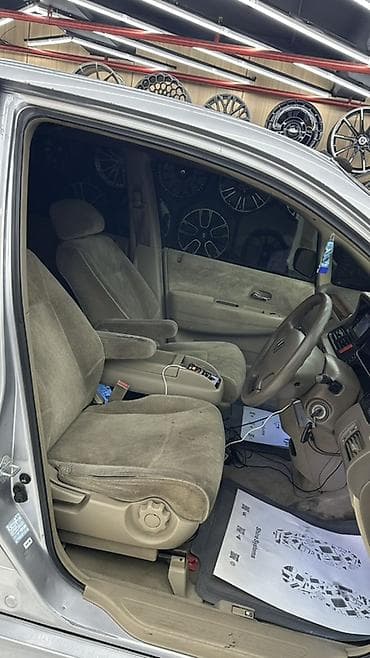 Продажа авто: Honda Orthia: 2001 г., 2.3 л, Автомат, Бензин, Универсал — 10
