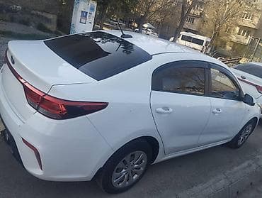 subaru aytbek: Kia Rio: 2018 г., 1.6 л, Автомат, Бензин, Седан — 3