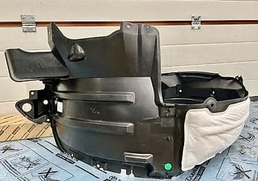 Лючки бензобака: Подкрылок левый Toyota Land Cruiser 200 1 — 1