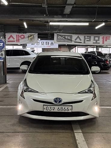 prius: Toyota Prius: 2018 г., Гибрид, Хэтчбэк — 1