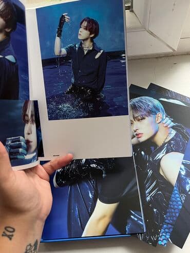 адопт ми: ATEEZ альбомы: ZERO: FEVER PT 3 ZERO: FEVER PT 1 (оранжевый) ZERO — 4