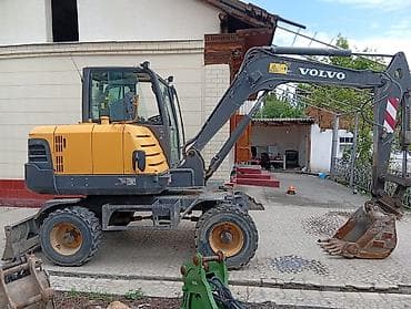 hiab 250: Экскаватор, Volvo, 2020 г., Колесный — 1