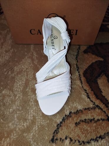 фирменная обувь из италии: Босоножки, 40, Carlabei, Новый, цвет - Белый, Самовывоз, Платная доставка — 2