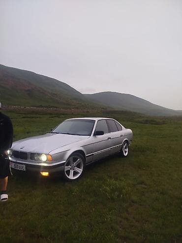 машина овто: BMW 5 series: 1991 г., 2.5 л, Механика, Бензин, Седан — 5