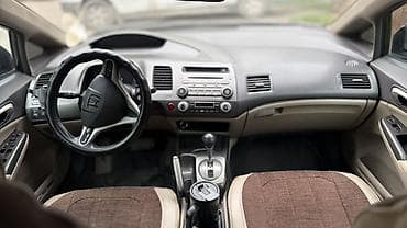 Продажа авто: Honda Civic: 2009 г., 1.3 л, Автомат, Бензин, Седан — 5