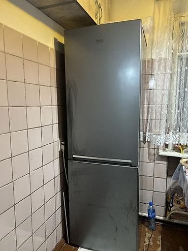 Холодильник Beko, Двухкамерный, De frost (капельный), 60 * 200 *