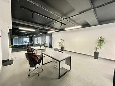 open space: Аренда офисов, 270 м², В жилом комплексе, С оборудованием, С отдельной кухней, С отдельным входом — 9
