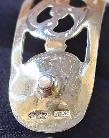 honor bend: Серебряный браслет с позолотой с ажурным орнаментом. В центре браслета — 10