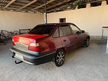 kirgiz auto: Daewoo Nexia: 2005 г., 1.5 л, Механика, Бензин, Седан — 4