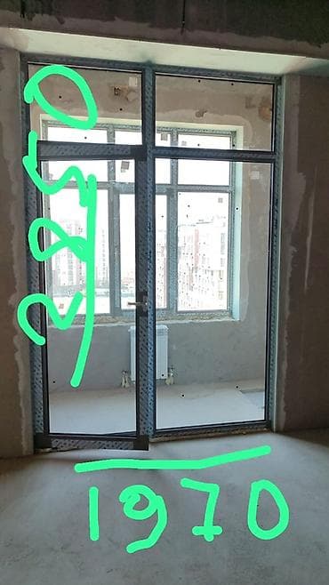 двери на балкон: Алюминиевое остекление с раздвижной дверью для зонирования — 2