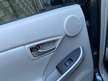 prius 2006: Toyota Prius: 2012 г., Гибрид — 3