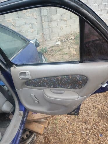 капот на аккорд: Toyota Corolla: 1998 г., 1.3 л, Механика, Бензиновая, Седан — 9