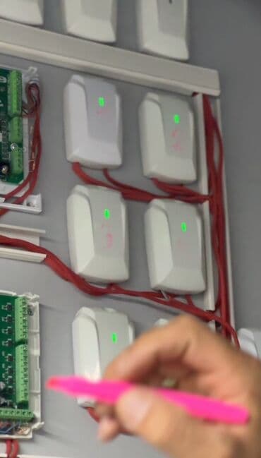 установка домафона: Услуга: установка охранно‑пожарной сигнализации под объект. Что — 4