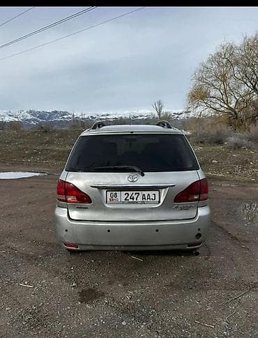 ровтер: Toyota Avensis Verso: 2003 г., 2 л, Автомат, Бензин, Минивэн — 7
